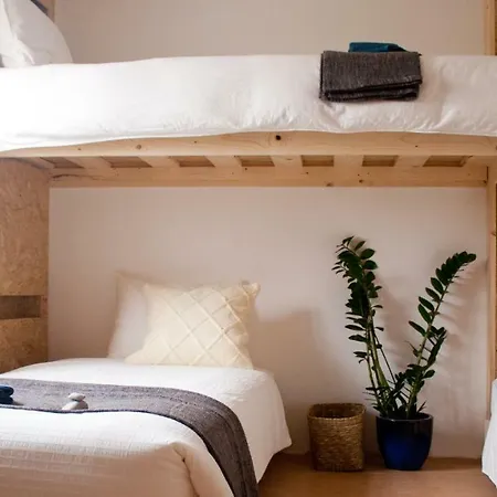 Kokua Surfarm Bed & Breakfast Atouguia Da Baleia